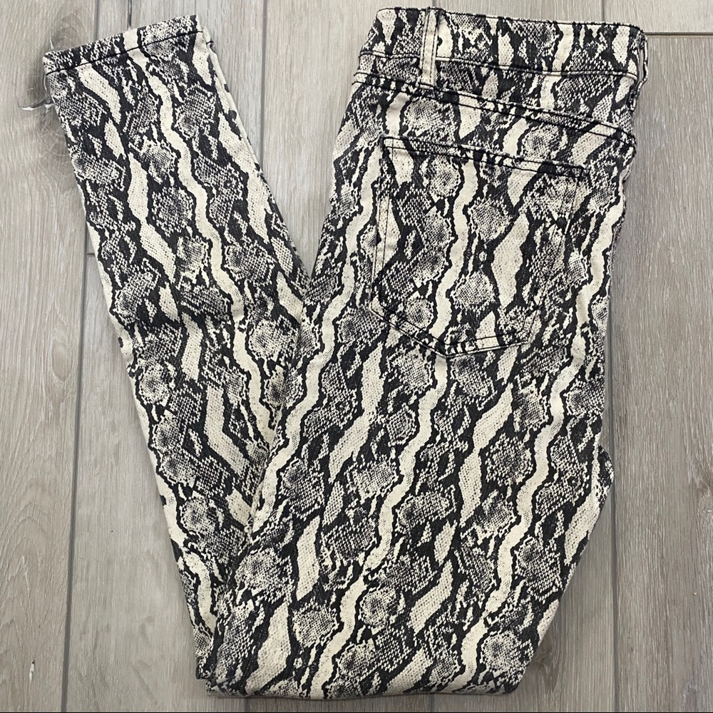 Women’s Wild Fable by Taget Snake Print High Rise Skinny Jeans size 8